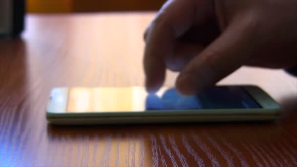 Regarder des photos sur smartphone