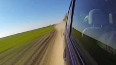 Hızlı bir araba kırsalında Timelapse.