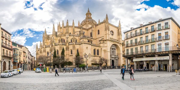 Panoramat beskådar på katedralen i Segovia . — Stockfoto