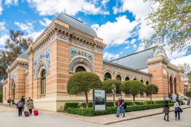 Velazquez Sarayı Madrid Retiro park