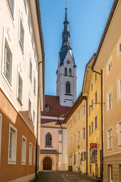 Church of Maria Assumption Day in Bad Tolz - Saksa — kuvapankkivalokuva