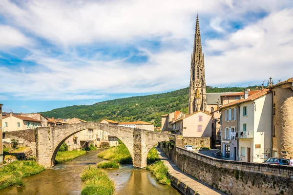 Saint Affrique Frankrijk Juni 2021 Uitzicht Brug Kerk Saint Affrique — Stockfoto