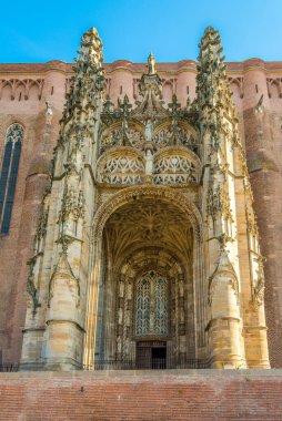 Albi-Fransa 'daki Saint Cecilia Katedrali' ne bakın.