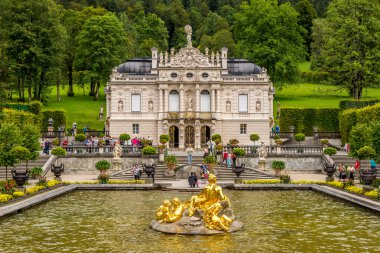 Linderhof palace with fountain clipart