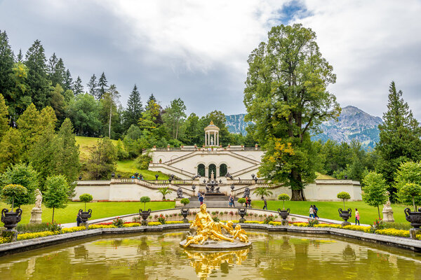 Fountain near Linderhof palace