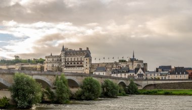 Bridge ile chateau Amboise görünümünü