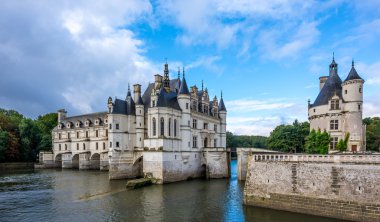 Nehir Cher ile Chenonceau şatoda görüntülemek