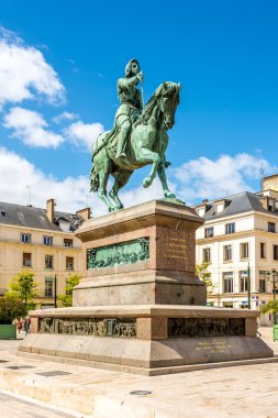 Jeanne d Arc de Place du Martroi heykeli