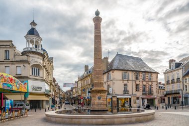 Moulins sokaklarında