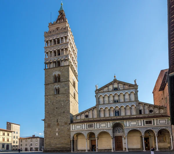 The Bell Tower with the Cathedral in Pistoia. — Stock Photo, Image