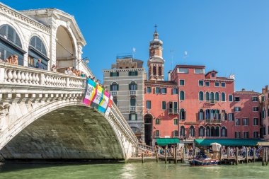 Köprü Rialto Venedik Canal Grande üzerinde