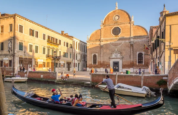 Chuch Santa Maria dei Carmini in Venetië — Stockfoto