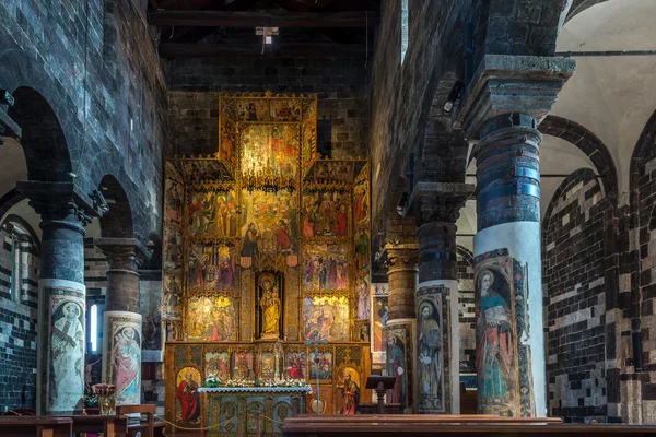 Interiér kostela Santa Maria del Regno říjen — Stock fotografie