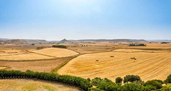 从苏 Nuarxi nuraghe 在撒丁岛的全景视图 — 图库照片