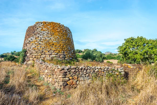 Ruinas de Ruiu nuraghe cerca de Chiaramonti en Cerdeña — Foto de Stock