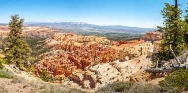 Bryce Canyon - korsan noktadan panoramik görünüm