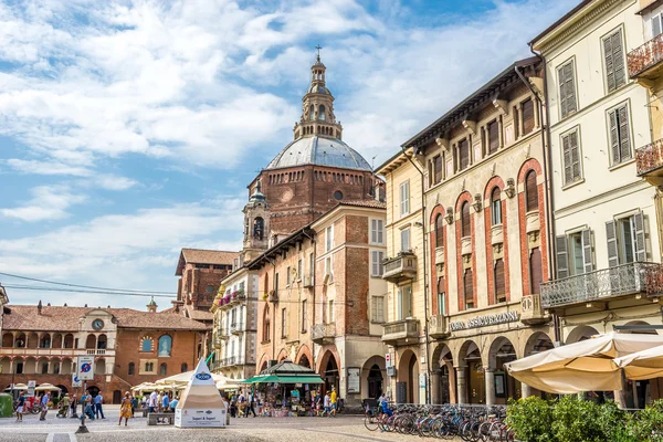 Piazza della Vittoria em Pavia — Fotografia de Stock