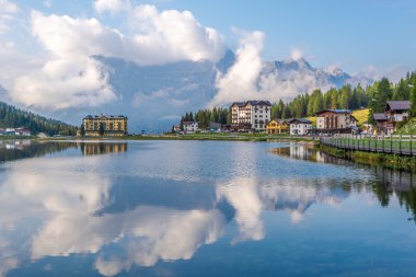 Misurina göle görünümü