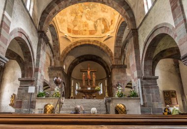 San Candido içinde Abbey Kilisesi.