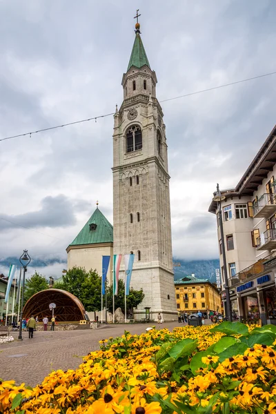 El centro de Cortina d Ampezzo . — Foto de Stock