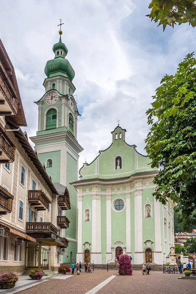 Vista en la Iglesia de Dobbiaco —  Fotos de Stock