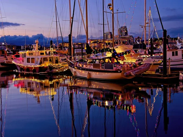 Binnenhaven Victoria Vancouver Island Canada Versierd Met Feestelijke Lichtjes Tijdens — Stockfoto