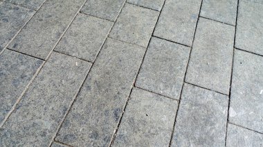 Dokulu tuğla kaldırıma yakın çekim