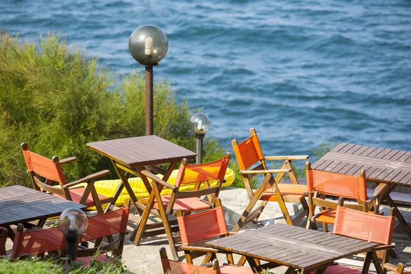 Het restaurant aan de kust. — Stockfoto