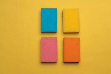 Ev ve banyo temizleme süngeri..