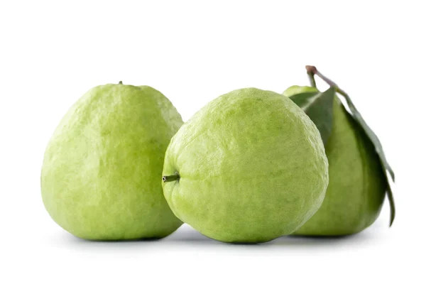 Beautiful Delicious Guava Fruit Fresh Green Leaves Isolated White Background — Stock Photo, Image