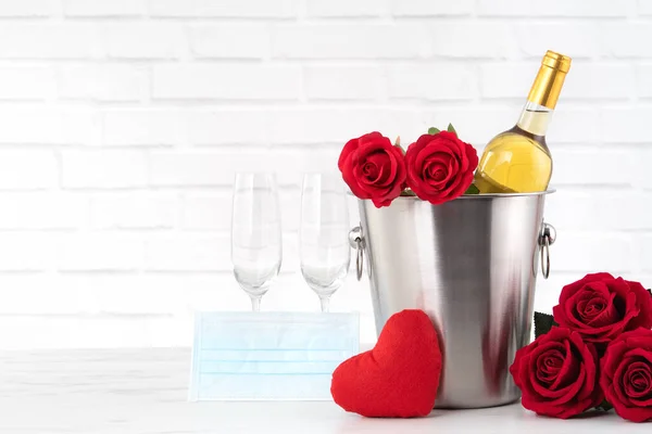 Valentine Day Celebration Wine Bouquet Face Mask Protection Concept Hard — Stock Photo, Image