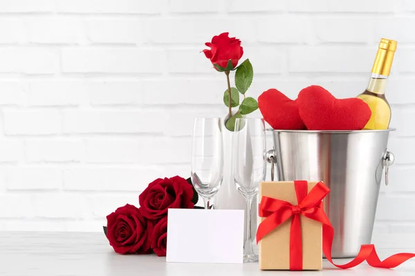 Valentine Day Celebration Wine Gift Rose Bouquet Holiday Greeting — Stock Photo, Image