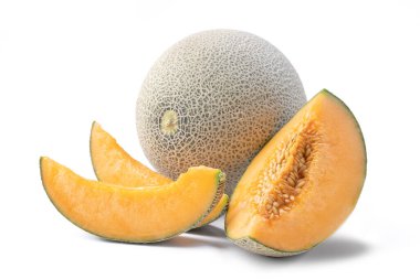 Güzel, lezzetli dilimlenmiş kavun, miskkavun, beyaz arka planda izole kaya kavunu..