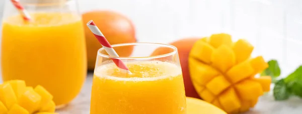 Fresh Mango Juice Close Design Concept Smoothie Cold Drink Glass — Stock Photo, Image