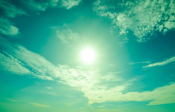 Sun with skies and cloud — Stock Photo, Image