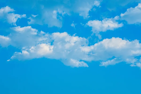 Blue sky with clouds — Stock Photo, Image