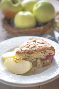 Ev yapımı elmalı turta. 