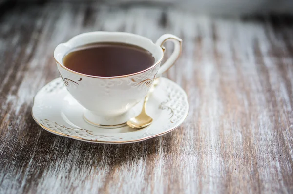 Cup af te på træ baggrund - Stock-foto