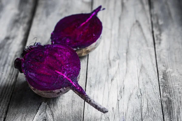 Beetroot on wooden background — Stock Photo, Image