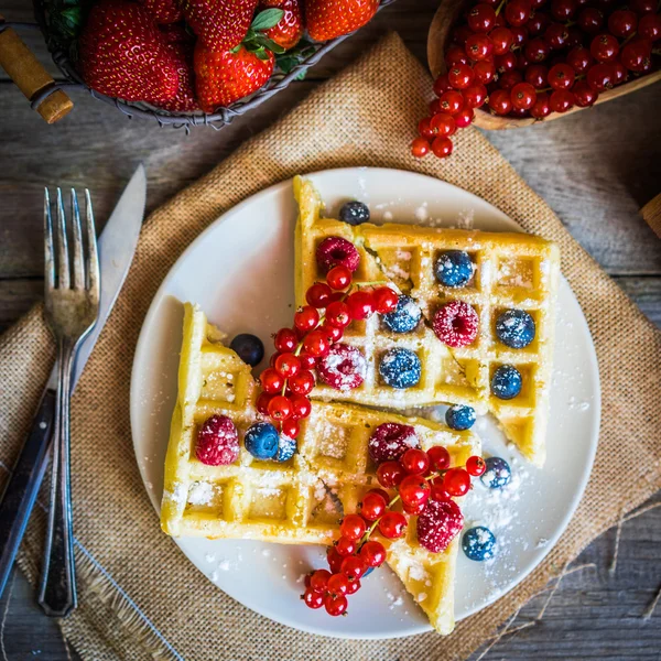 Waffles with berries — Stock Photo, Image