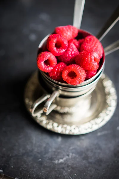 Gros plan de framboises fraîches — Photo