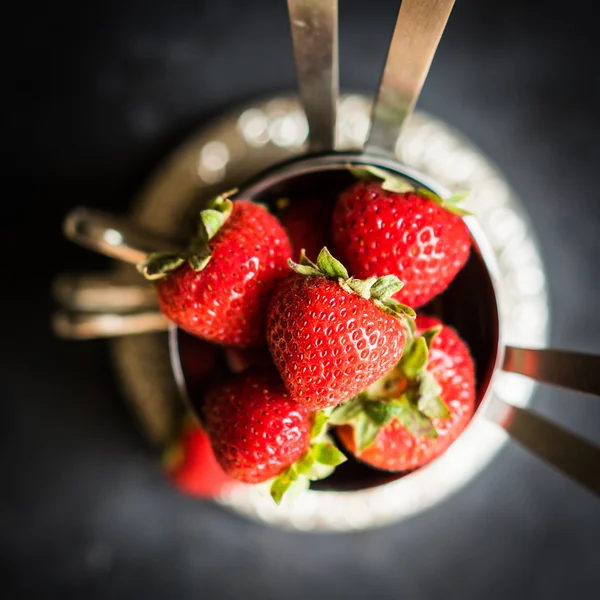 신선한 농장의 딸기 제기 — 스톡 사진