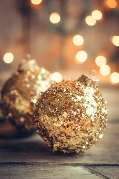 Altın Noel oyuncaklar — Stok fotoğraf