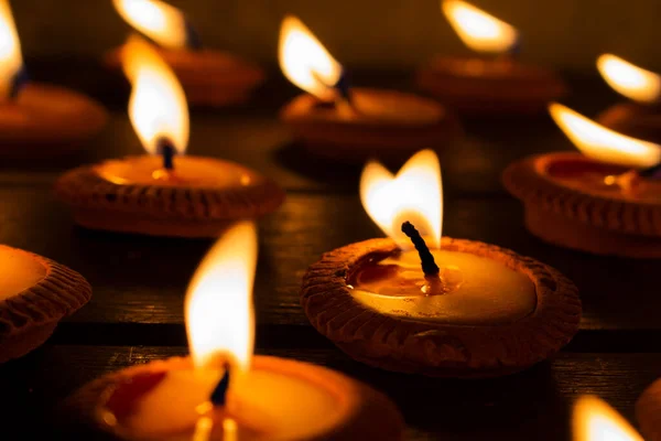 Acender Uma Vela Chão Conceito Luto Dos Mortos Com Velas — Fotografia de Stock