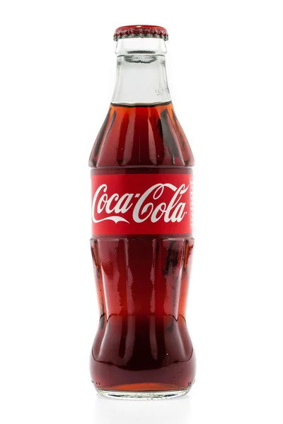 Thailand, Bangkok - May 22, 2014: coca cola can on white backgro — Stock Photo, Image