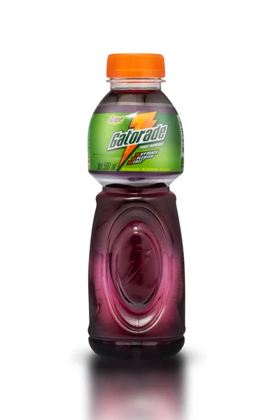 Thailand, Bangkok - July 3, Photo of a Grape Gatorade bottle. Ga — Stock Photo, Image