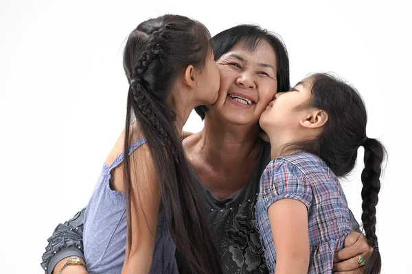 Grootmoeder met haar kleinkinderen — Stockfoto