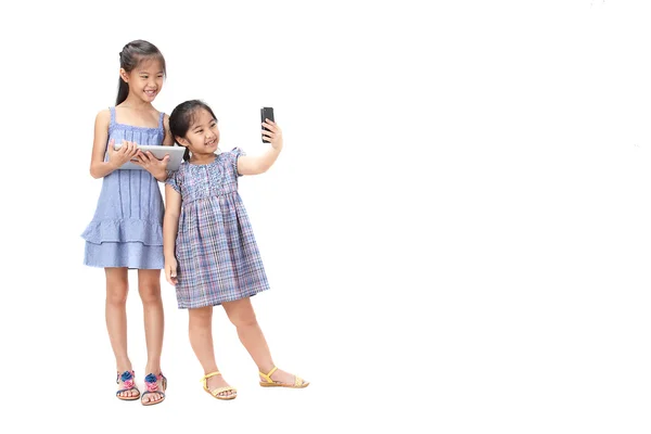 Dos hermanas sobre fondo blanco — Foto de Stock