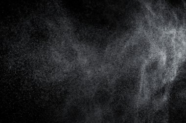 Siyah arkaplanda soyut su sıçramaları