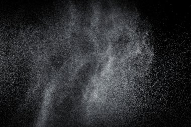 Siyah arkaplanda soyut su sıçramaları